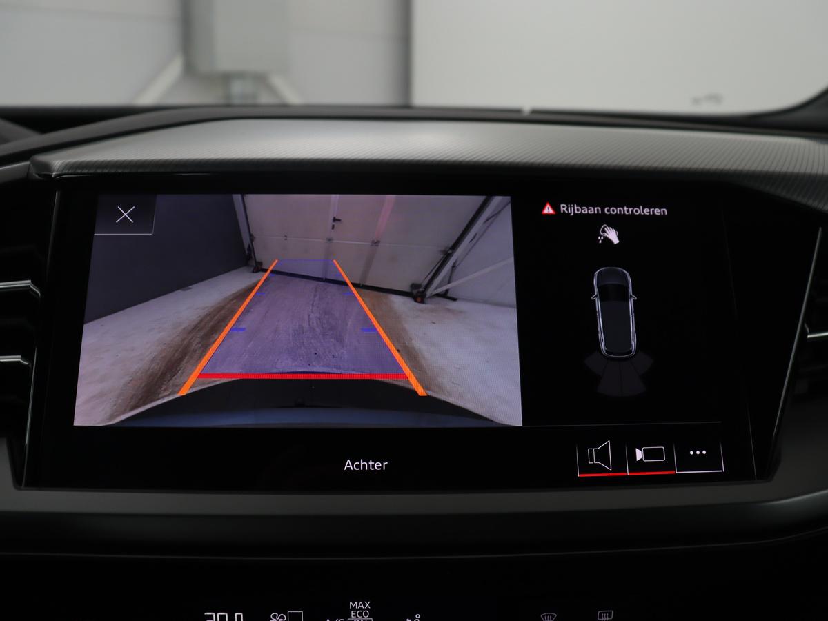 Audi Q4 e-tron Audi Q4 e-tron 40 Advanced edition 77 kWh | SOH 93,3% | Adaptive cruise | Stoelverwarming | Navigatie | Carplay | Climate control | Camera | Park assist | Trekhaak | 19″ velgen