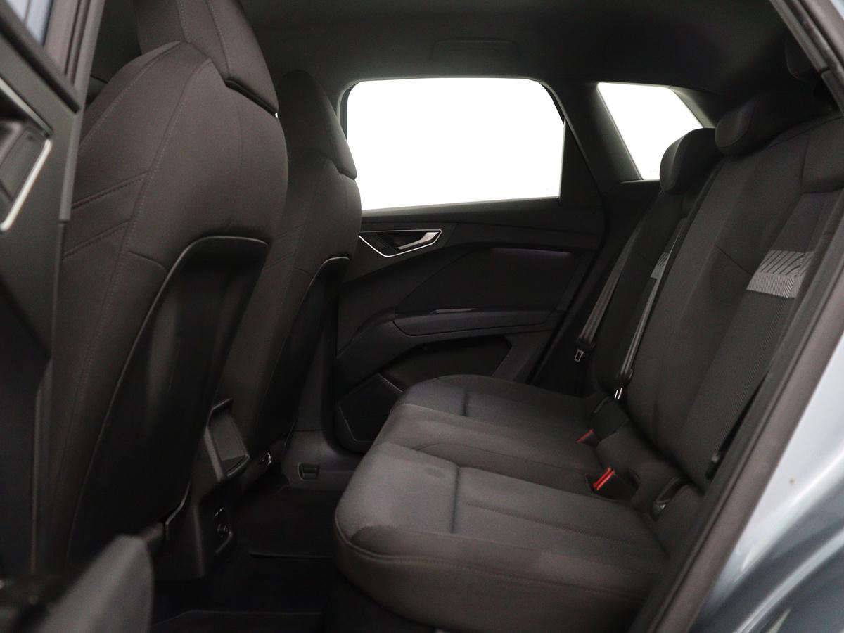 Audi Q4 e-tron Audi Q4 e-tron 40 Advanced edition 77 kWh | SOH 93,3% | Adaptive cruise | Stoelverwarming | Navigatie | Carplay | Climate control | Camera | Park assist | Trekhaak | 19″ velgen
