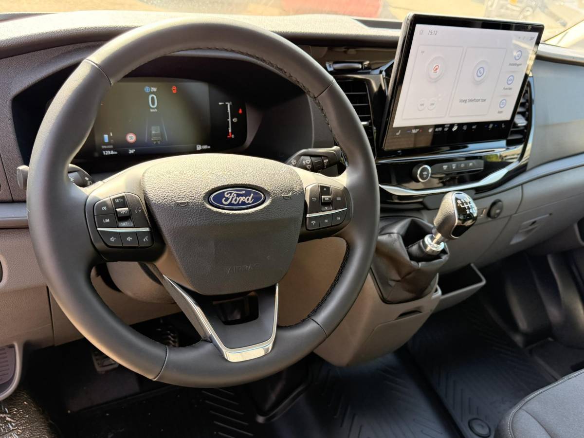 Ford Transit Ford Transit 350 2.0 TDCI L3H1 Trend AWD | SCI | 165pk | Open laadbak | Vierwielaandrijving | BPM-vrij | Stoelverwarming | Elektrisch verstelbare stoel | Keyless entry | Spatlappen voor | Buitenspiegels met lange arm