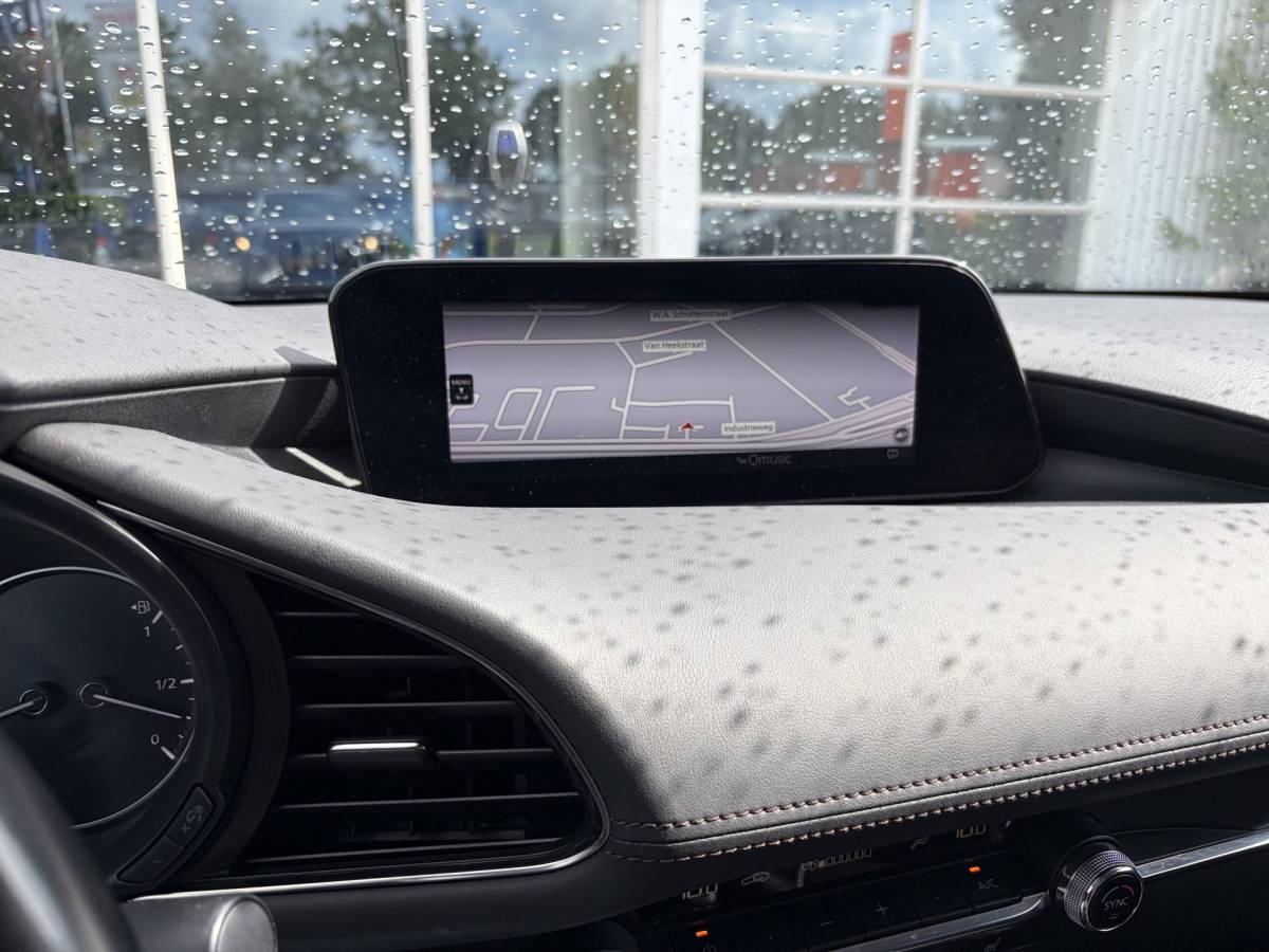 Mazda 3 Mazda 3 2.0 e-SkyActiv-X M Hybrid 186 Comfort | Camera | Navi | Stoelvrw. | Carplay | Rijklaar met beurt & garantie!