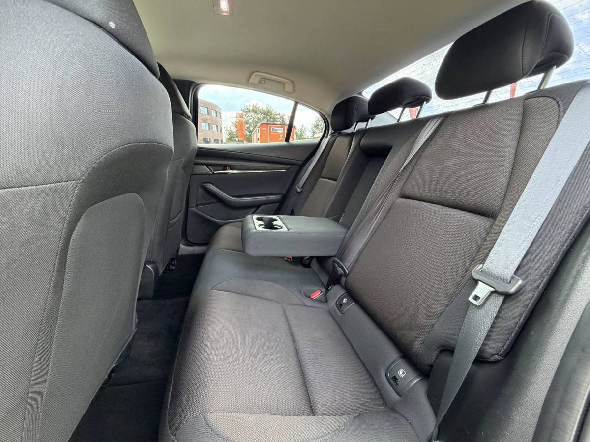 Mazda 3 Mazda 3 2.0 e-SkyActiv-X M Hybrid 186 Comfort | Camera | Navi | Stoelvrw. | Carplay | Rijklaar met beurt & garantie!