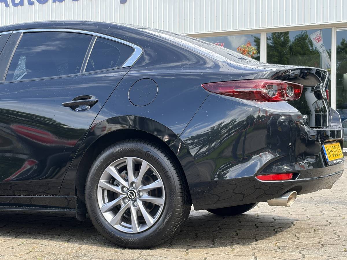 Mazda 3 Mazda 3 2.0 e-SkyActiv-X M Hybrid 186 Comfort | Camera | Navi | Stoelvrw. | Carplay | Rijklaar met beurt & garantie!