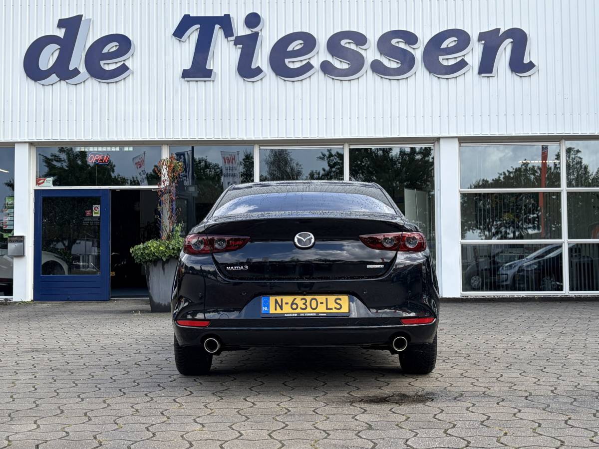 Mazda 3 Mazda 3 2.0 e-SkyActiv-X M Hybrid 186 Comfort | Camera | Navi | Stoelvrw. | Carplay | Rijklaar met beurt & garantie!