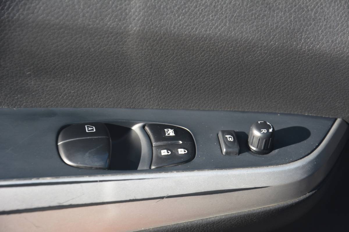 Nissan Navara Nissan Navara 2.3 dCi N-Connecta King Cab | Navigatie | Camera | 4X4 | Cruise-control | Clima | NL auto!! | Nederlandse auto 114124  NAP