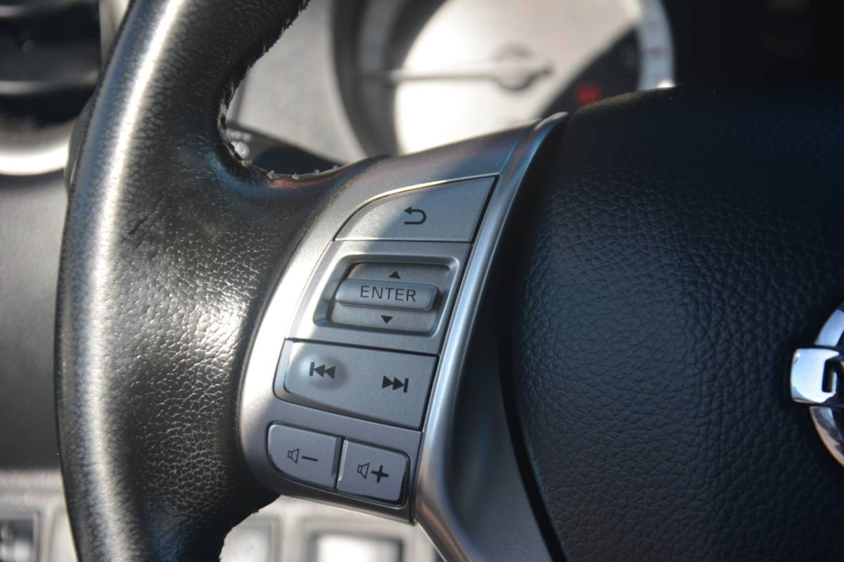 Nissan Navara Nissan Navara 2.3 dCi N-Connecta King Cab | Navigatie | Camera | 4X4 | Cruise-control | Clima | NL auto!! | Nederlandse auto 114124  NAP