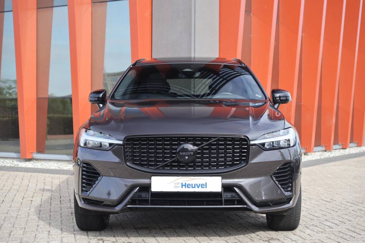 Volvo XC60 Volvo XC60 T6 Recharge AWD R-Design | Stoelverwarming & Koeling | 360° Camera | Panoramadak | Long Range | H/K | Keyless