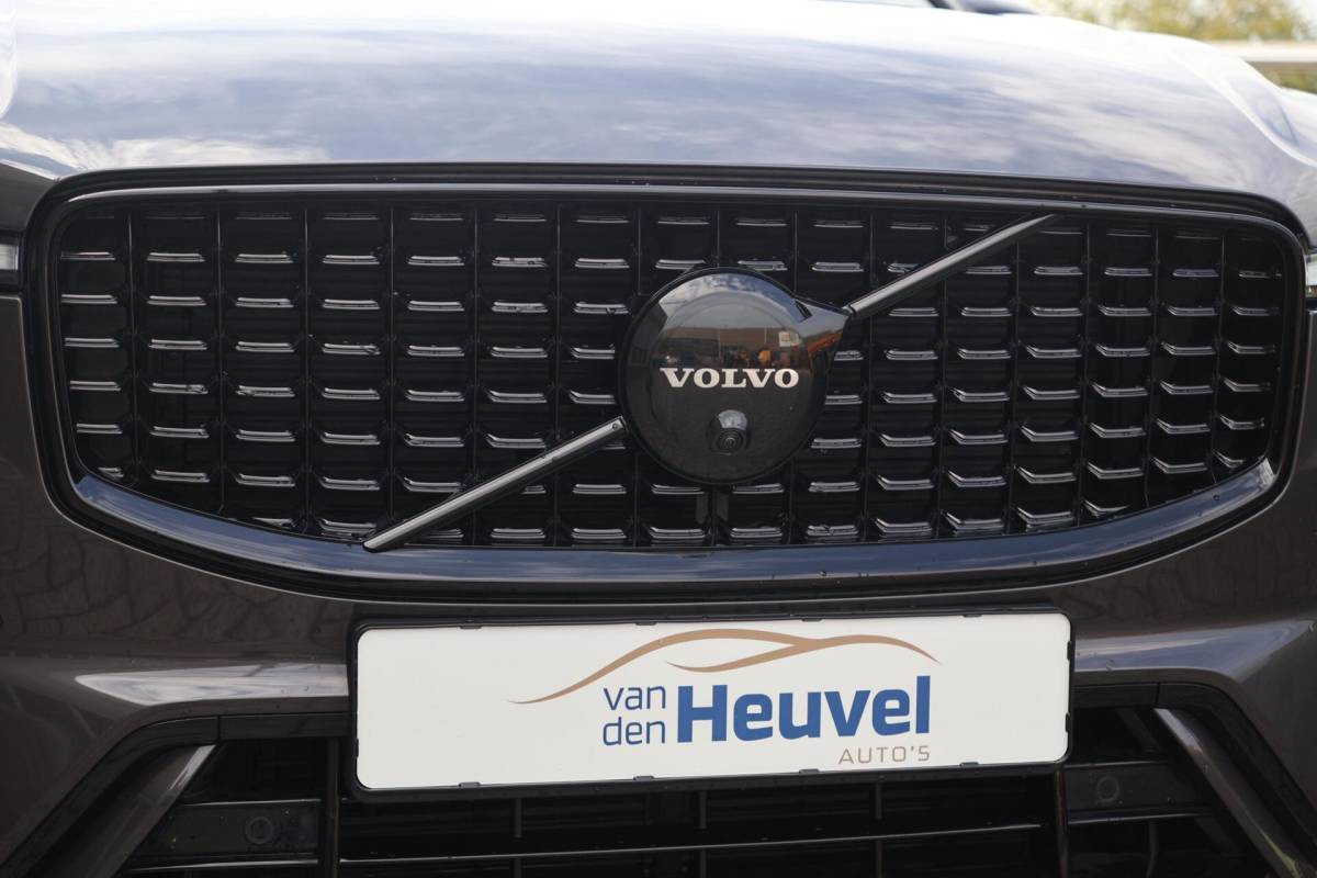 Volvo XC60 Volvo XC60 T6 Recharge AWD R-Design | Stoelverwarming & Koeling | 360° Camera | Panoramadak | Long Range | H/K | Keyless