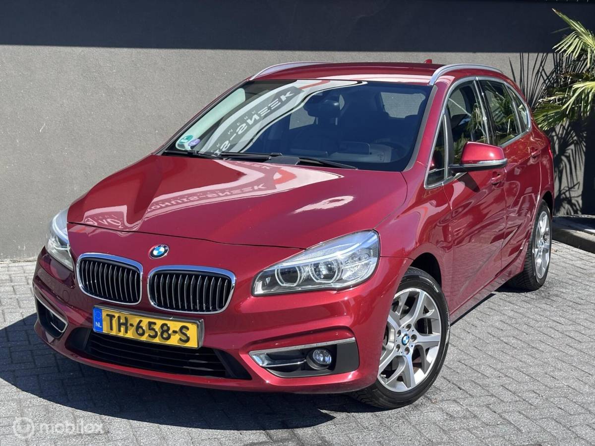 BMW 2 Serie BMW 2-serie Active Tourer 218i Essential Executive