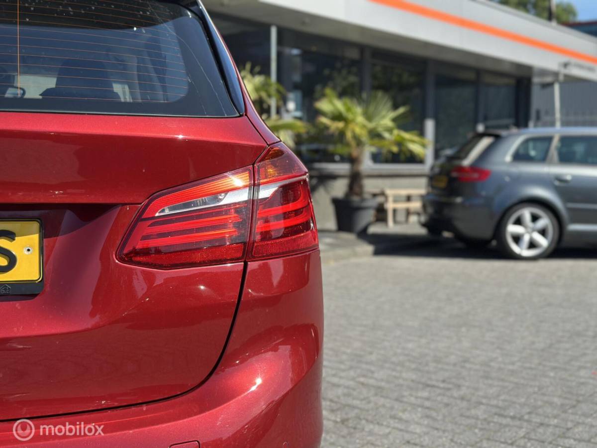 BMW 2 Serie BMW 2-serie Active Tourer 218i Essential Executive