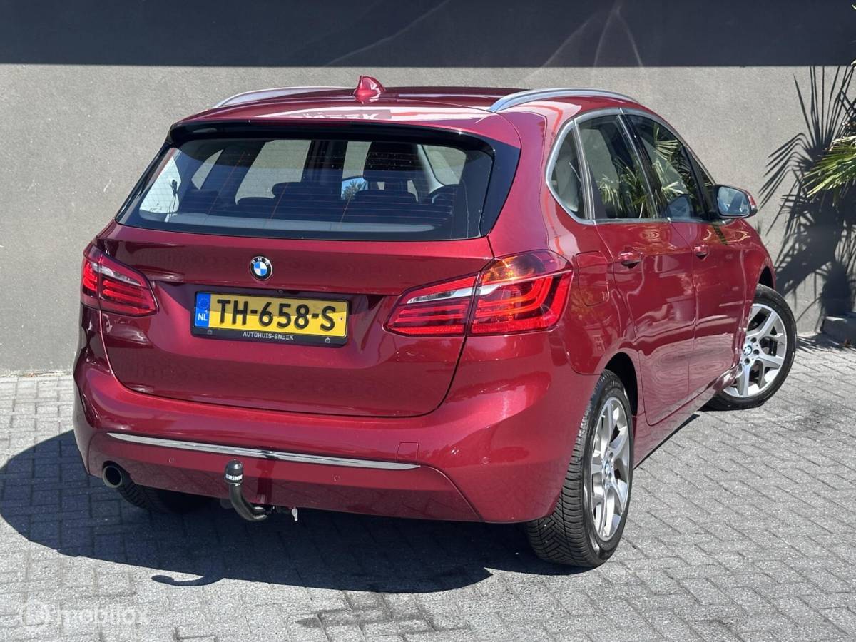 BMW 2 Serie BMW 2-serie Active Tourer 218i Essential Executive