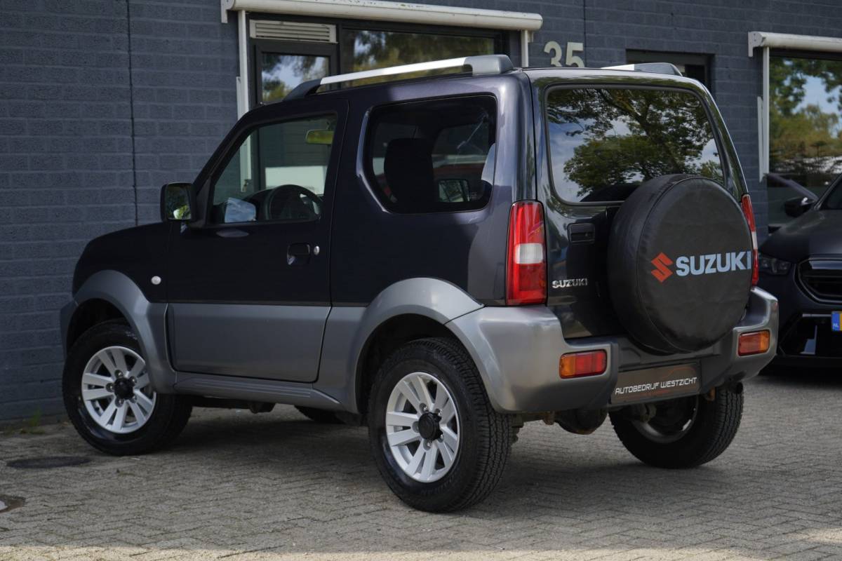 Suzuki Jimny Suzuki Jimny 1.3 Exclusive 4WD, Leer, Airco, Stoelverwarming