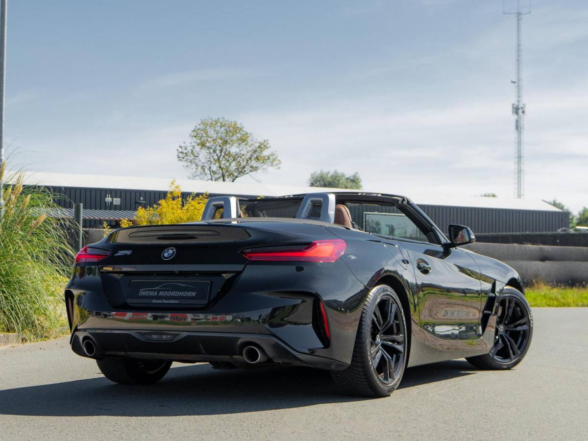 BMW Z4 BMW Z4 Roadster sDrive30i High Executive|M-pakket|Camera|Stuurverw.|Stoelverw.|Memory|Keyless|Dodehoek assis.|