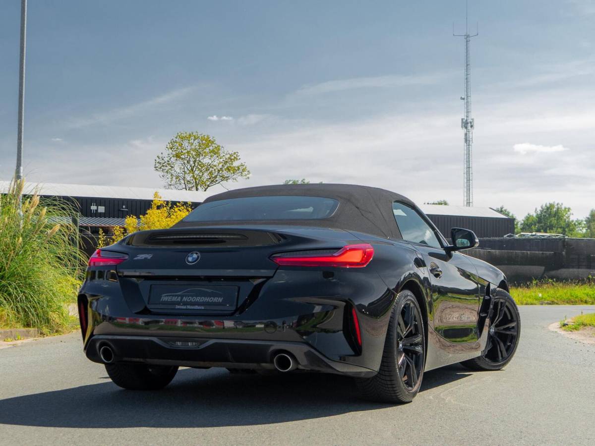 BMW Z4 BMW Z4 Roadster sDrive30i High Executive|M-pakket|Camera|Stuurverw.|Stoelverw.|Memory|Keyless|Dodehoek assis.|