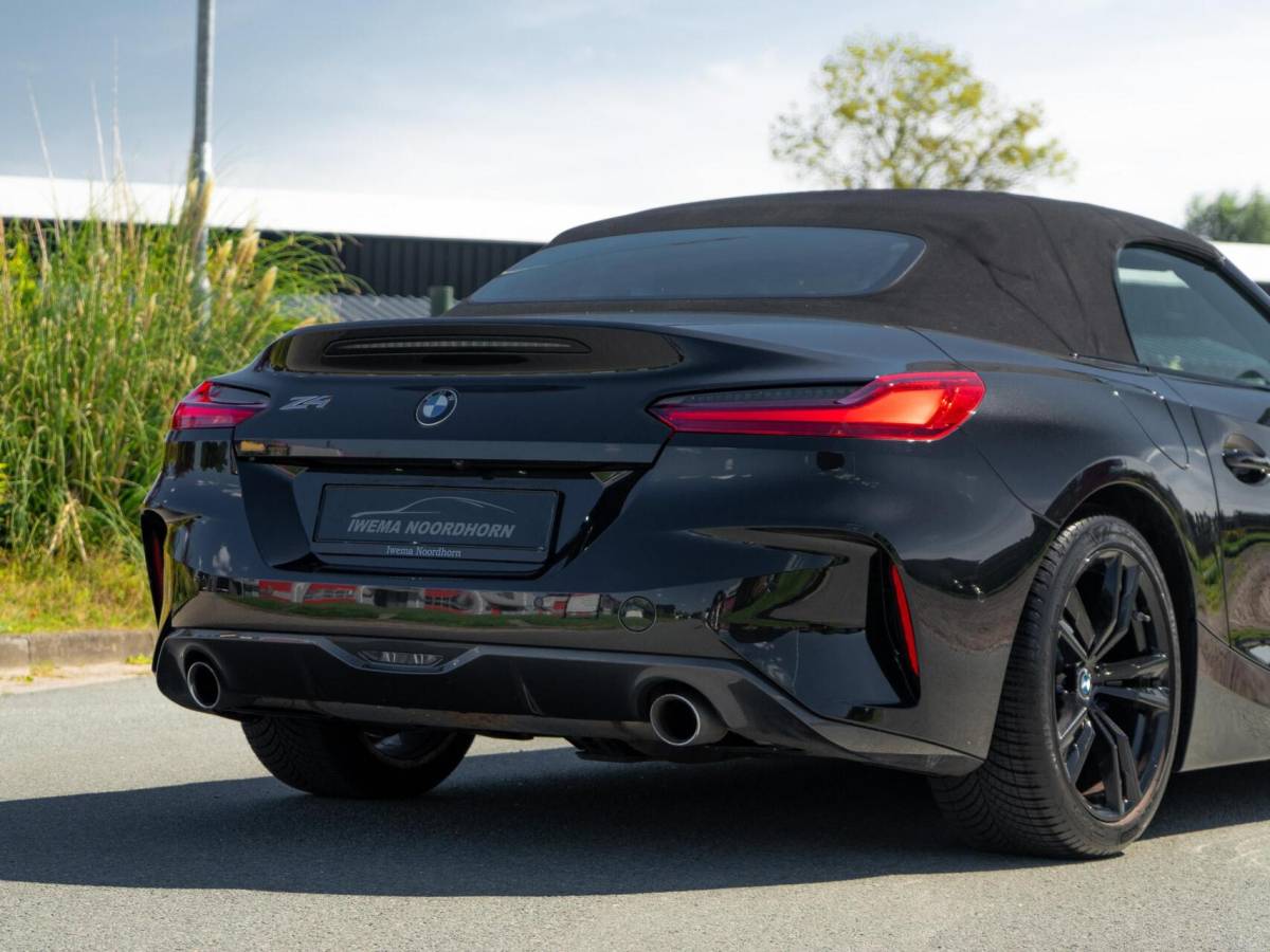 BMW Z4 BMW Z4 Roadster sDrive30i High Executive|M-pakket|Camera|Stuurverw.|Stoelverw.|Memory|Keyless|Dodehoek assis.|