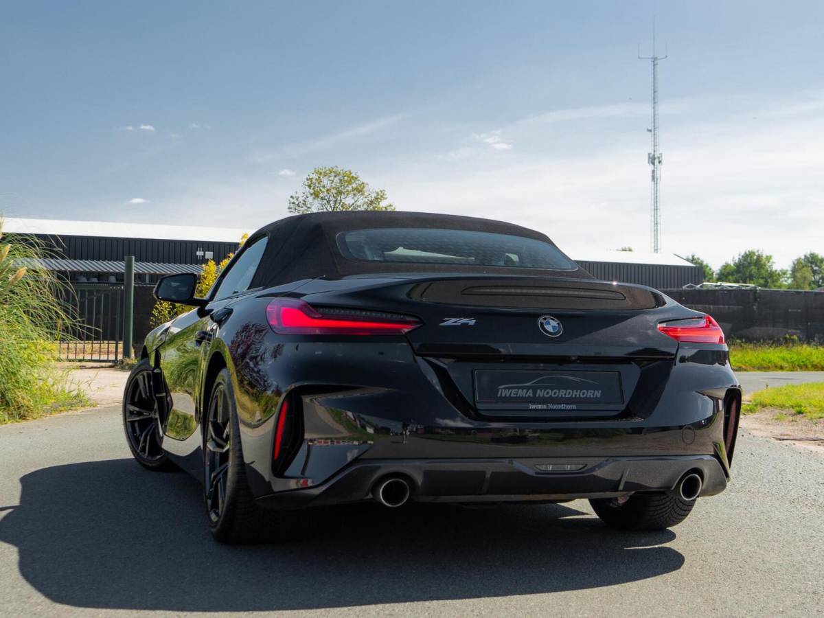 BMW Z4 BMW Z4 Roadster sDrive30i High Executive|M-pakket|Camera|Stuurverw.|Stoelverw.|Memory|Keyless|Dodehoek assis.|
