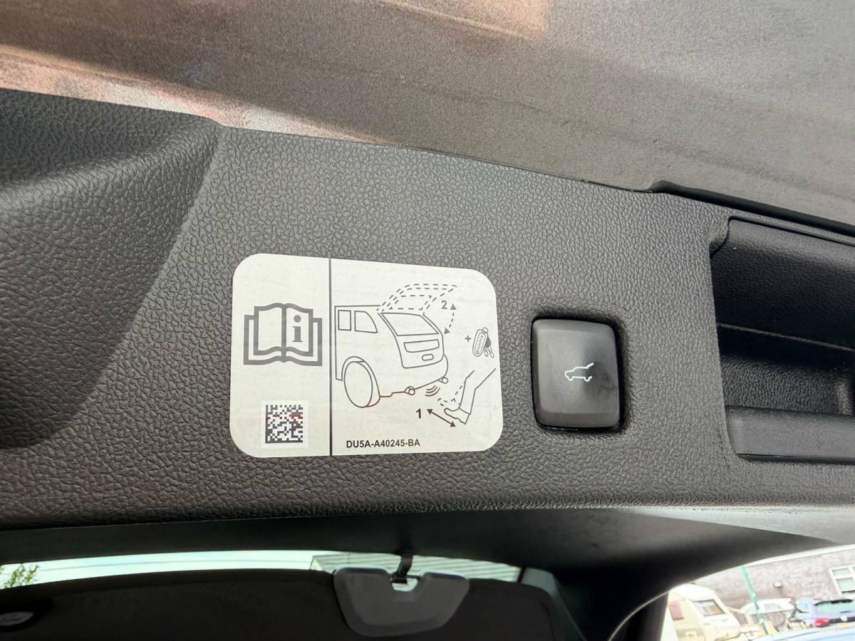Ford Kuga Ford Kuga 2.5 PHEV ST-Line X Afneembare trekhaak,Acc.Apple Carp,Blis,B&O,Camera V+A,Navi,Winterpack,Elektrische achterklep,NL auto