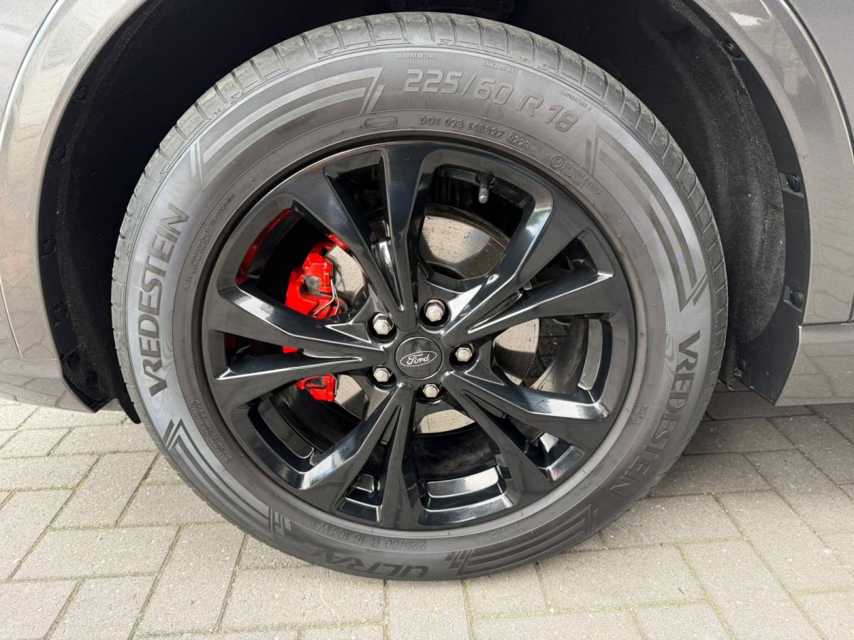 Ford Kuga Ford Kuga 2.5 PHEV ST-Line X Afneembare trekhaak,Acc.Apple Carp,Blis,B&O,Camera V+A,Navi,Winterpack,Elektrische achterklep,NL auto