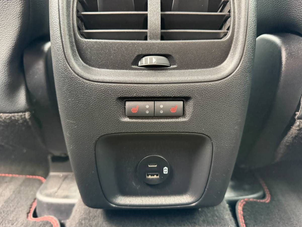 Ford Kuga Ford Kuga 2.5 PHEV ST-Line X Afneembare trekhaak,Acc.Apple Carp,Blis,B&O,Camera V+A,Navi,Winterpack,Elektrische achterklep,NL auto