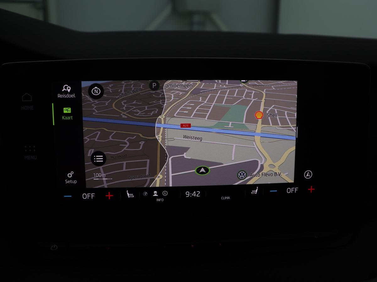 Škoda Octavia Skoda Octavia Combi 1.4 TSI RS iV PHEV Business | SOH 87,5% | Panoramadak | Adaptive cruise | Stuur/stoelverwarming | Carplay | Sfeerverlichting | Climate control | Camera | Park assist | Eletrische achterklep