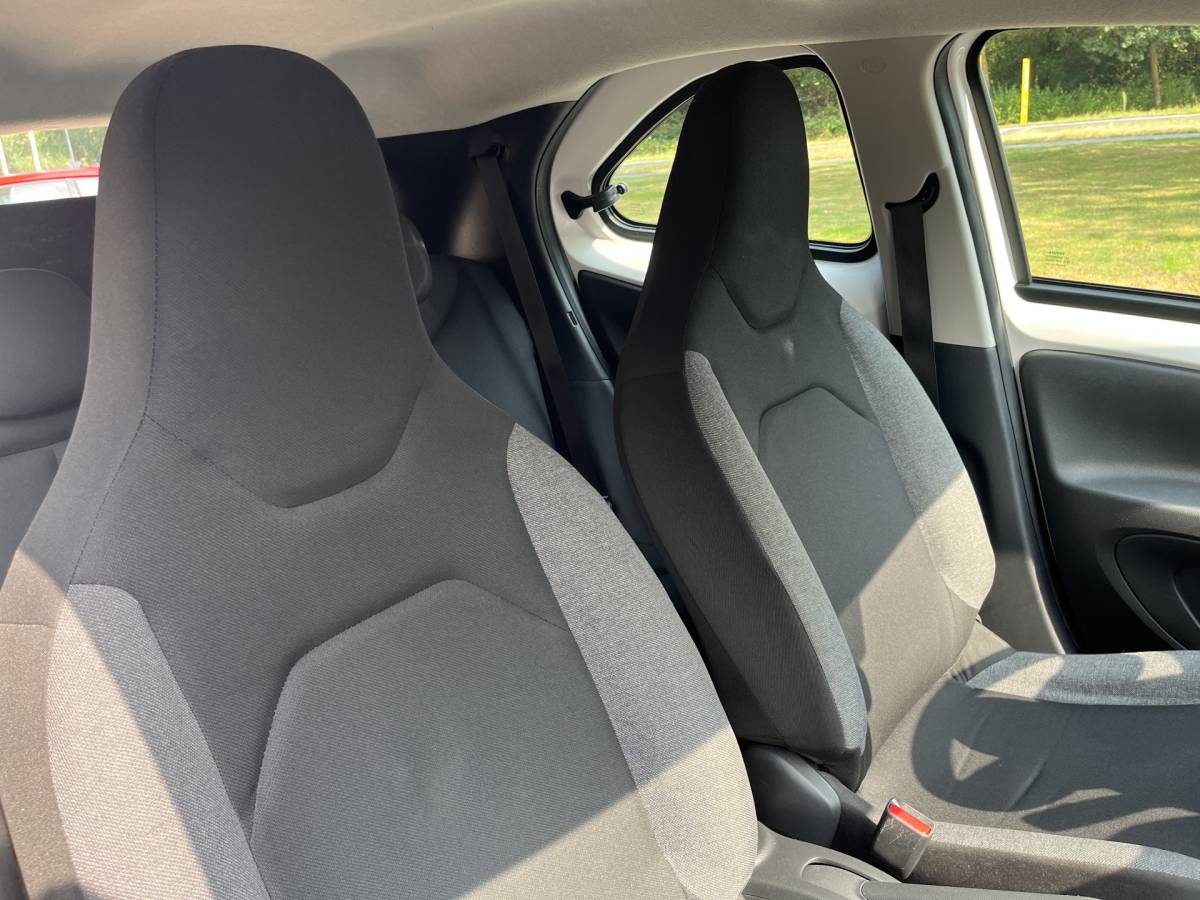 Toyota Aygo Toyota Aygo X 1.0 VVT-i MT | ADAPT. CRUISE | AIRCO | CARPLAY | LANE ASSIST