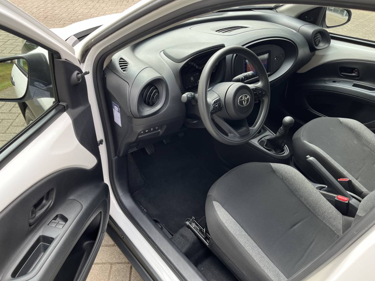 Toyota Aygo Toyota Aygo X 1.0 VVT-i MT | ADAPT. CRUISE | AIRCO | CARPLAY | LANE ASSIST