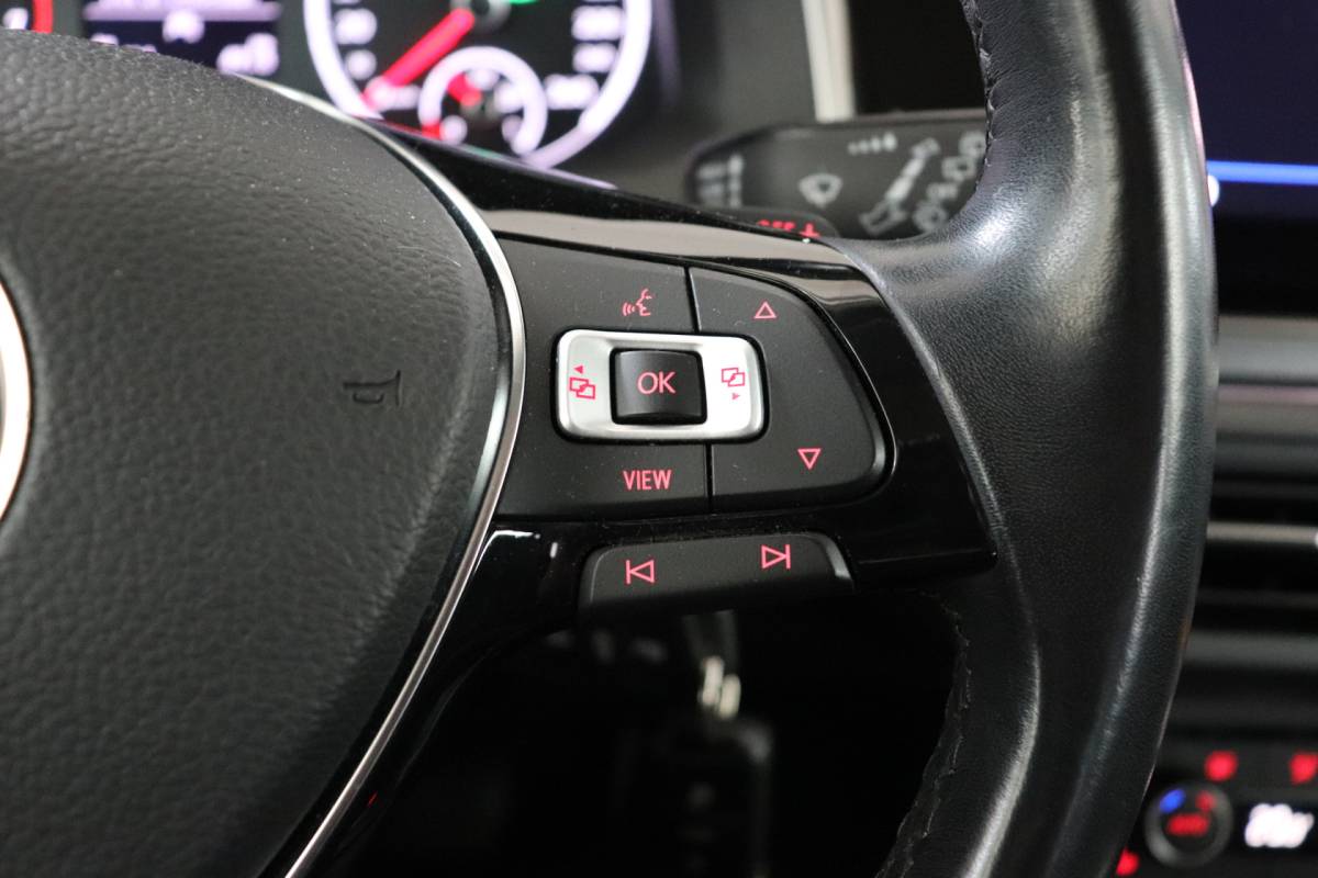 Volkswagen Polo Volkswagen Polo 1.0 TSI Highline Automaat. Trekhaak, navigatie, Full-led.