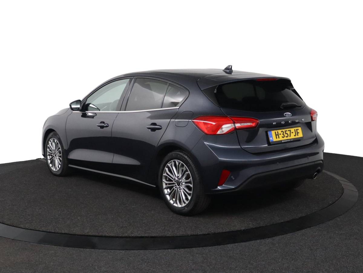 Ford Focus Ford Focus 1.0 EcoBoost Titanium Business |NAP|Automaat|Winterpack