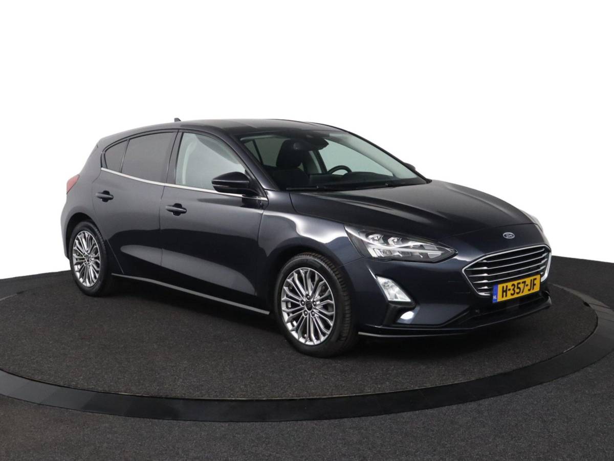 Ford Focus Ford Focus 1.0 EcoBoost Titanium Business |NAP|Automaat|Winterpack