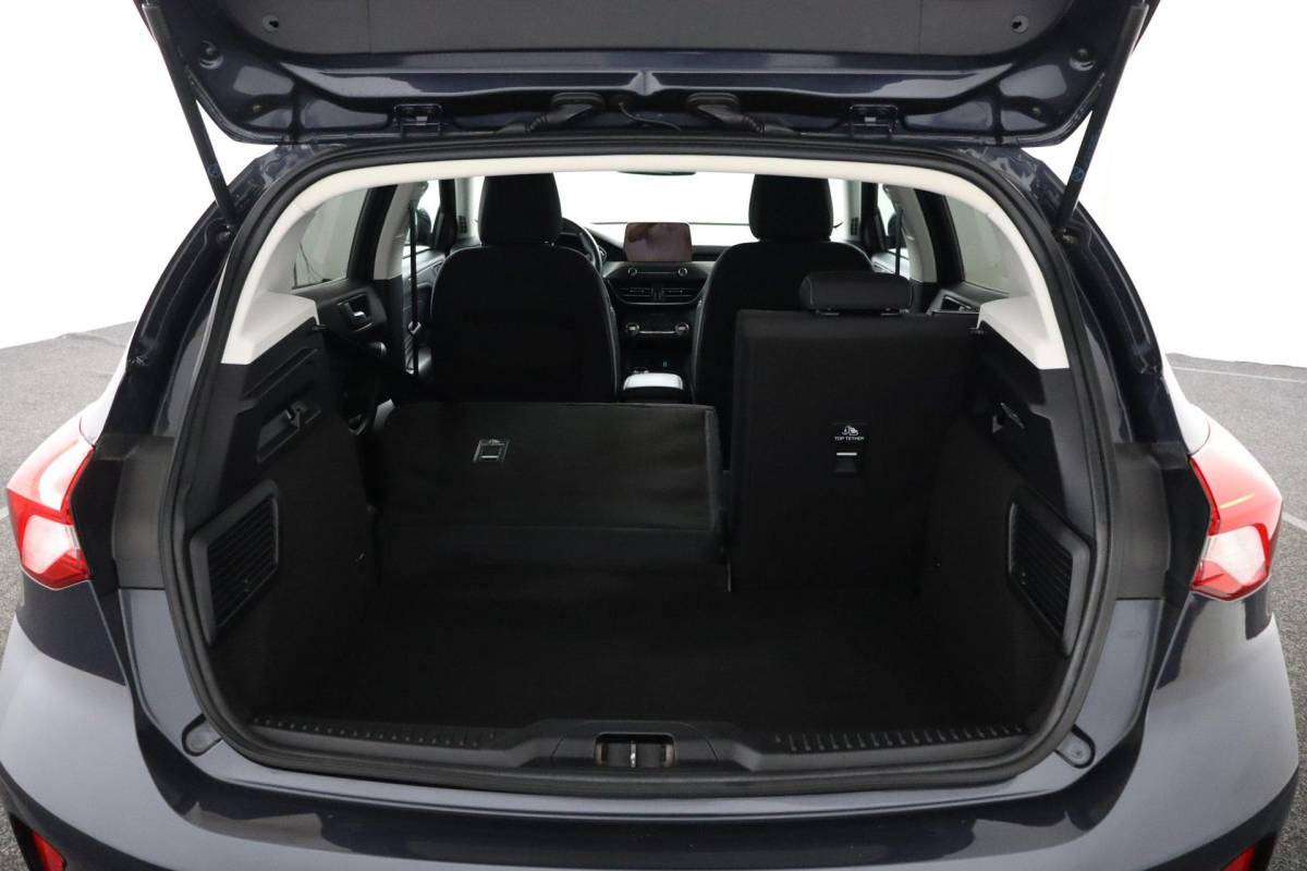 Ford Focus Ford Focus 1.0 EcoBoost Titanium Business |NAP|Automaat|Winterpack
