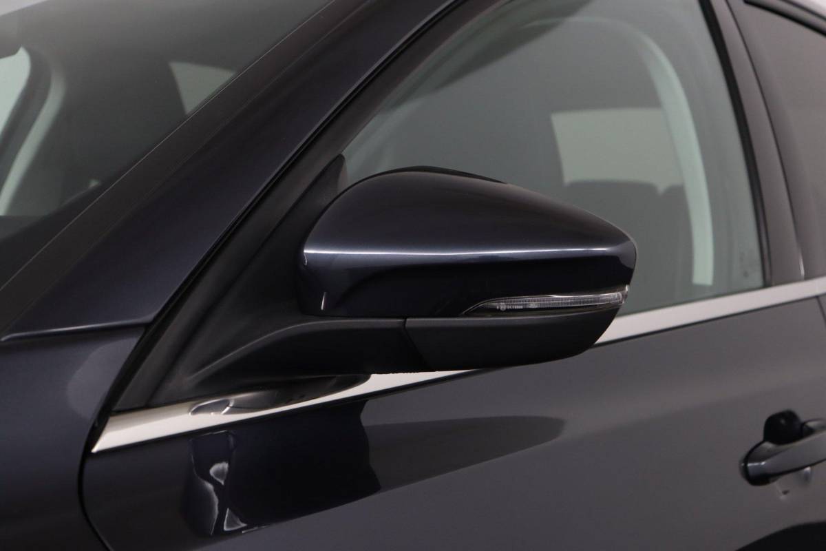 Ford Focus Ford Focus 1.0 EcoBoost Titanium Business |NAP|Automaat|Winterpack