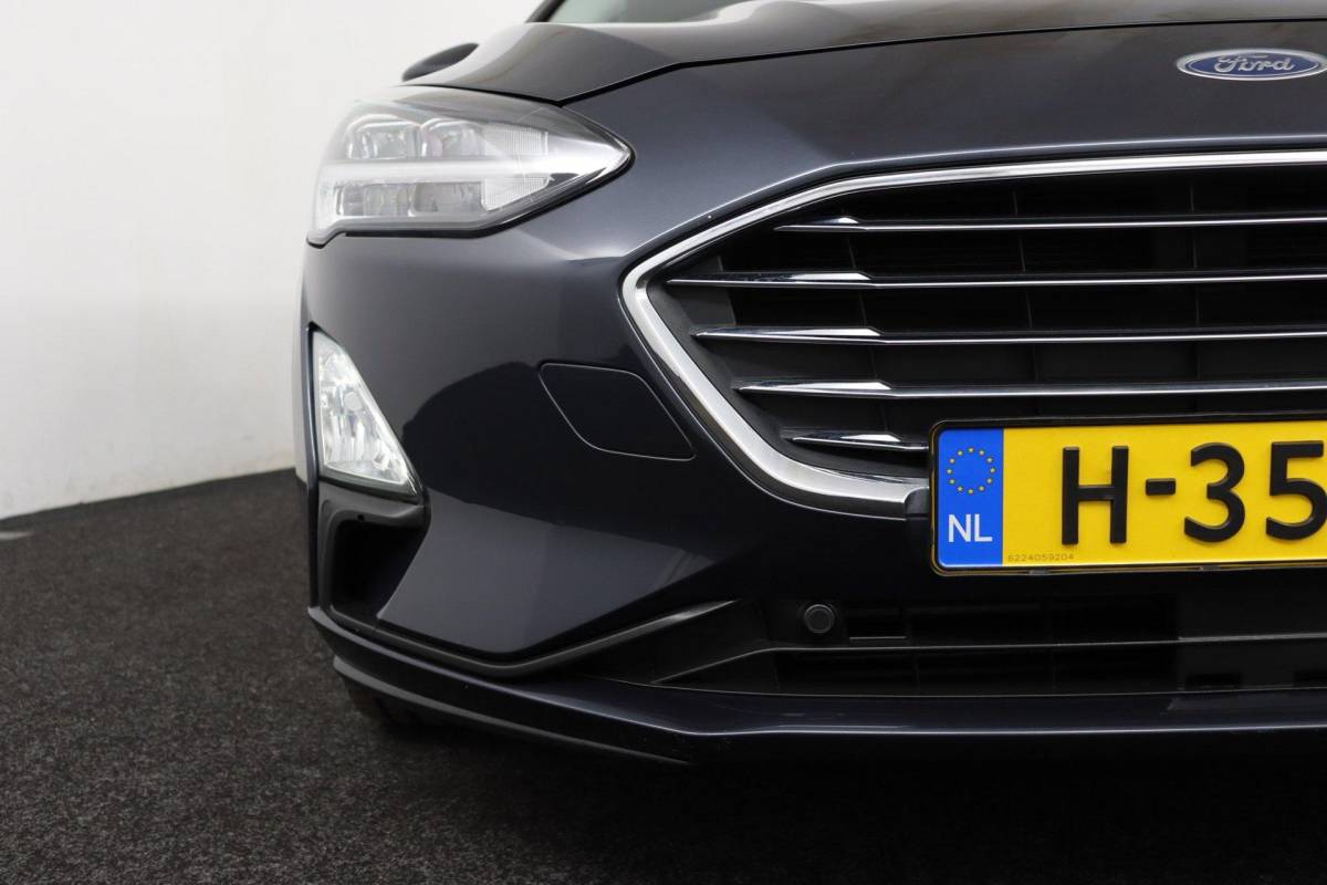 Ford Focus Ford Focus 1.0 EcoBoost Titanium Business |NAP|Automaat|Winterpack