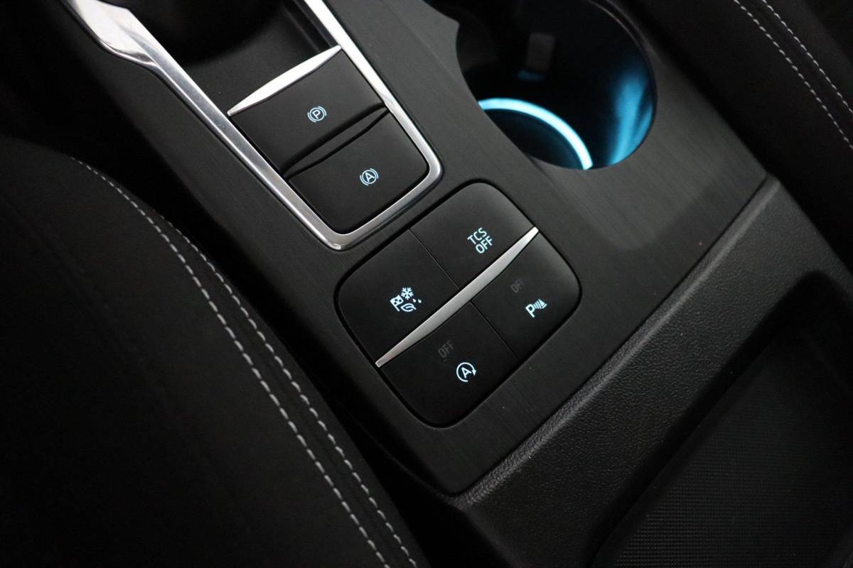 Ford Focus Ford Focus 1.0 EcoBoost Titanium Business |NAP|Automaat|Winterpack