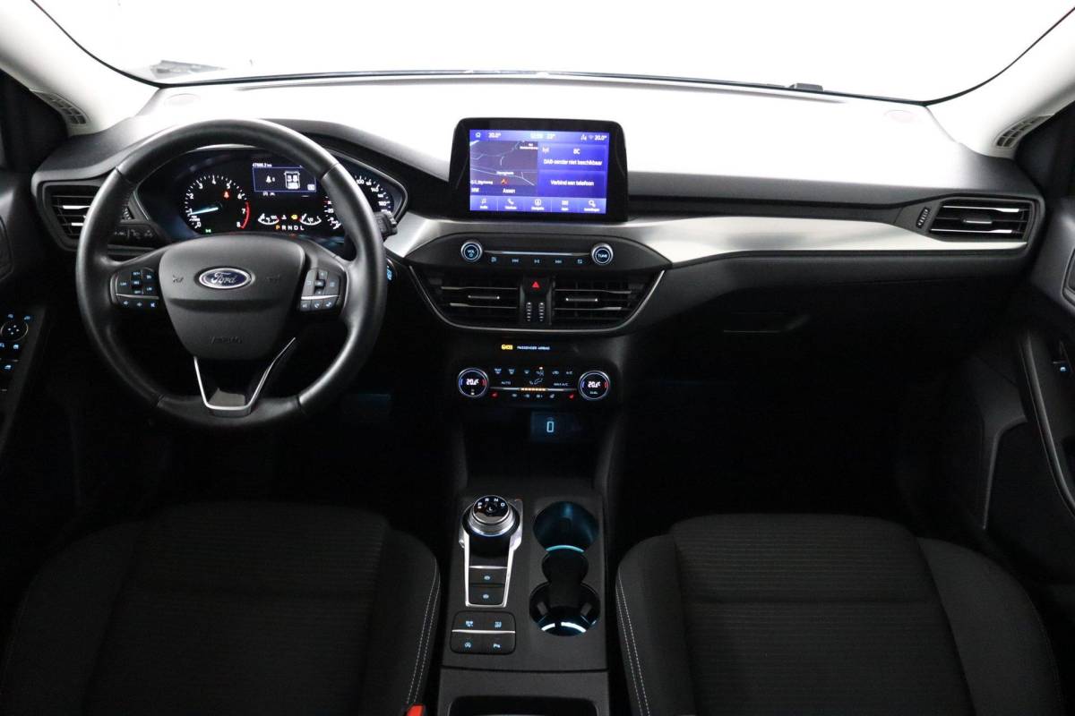 Ford Focus Ford Focus 1.0 EcoBoost Titanium Business |NAP|Automaat|Winterpack