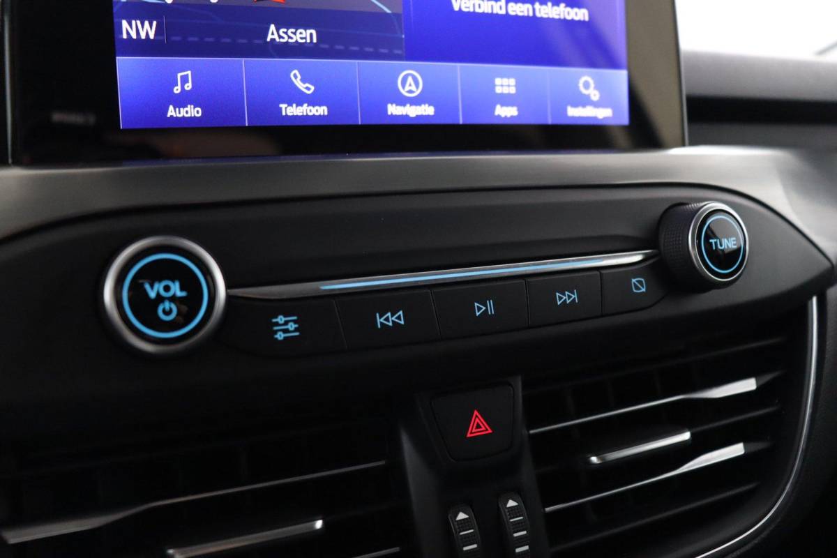 Ford Focus Ford Focus 1.0 EcoBoost Titanium Business |NAP|Automaat|Winterpack