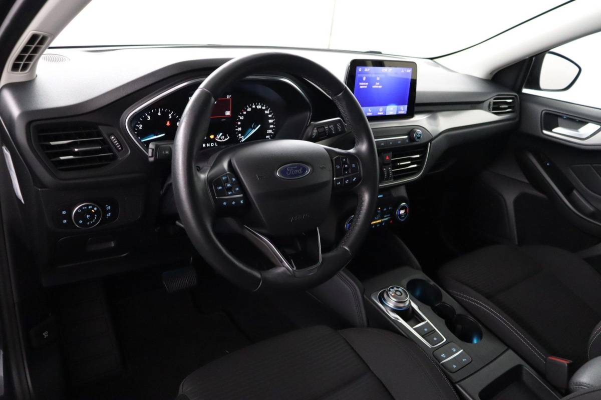 Ford Focus Ford Focus 1.0 EcoBoost Titanium Business |NAP|Automaat|Winterpack