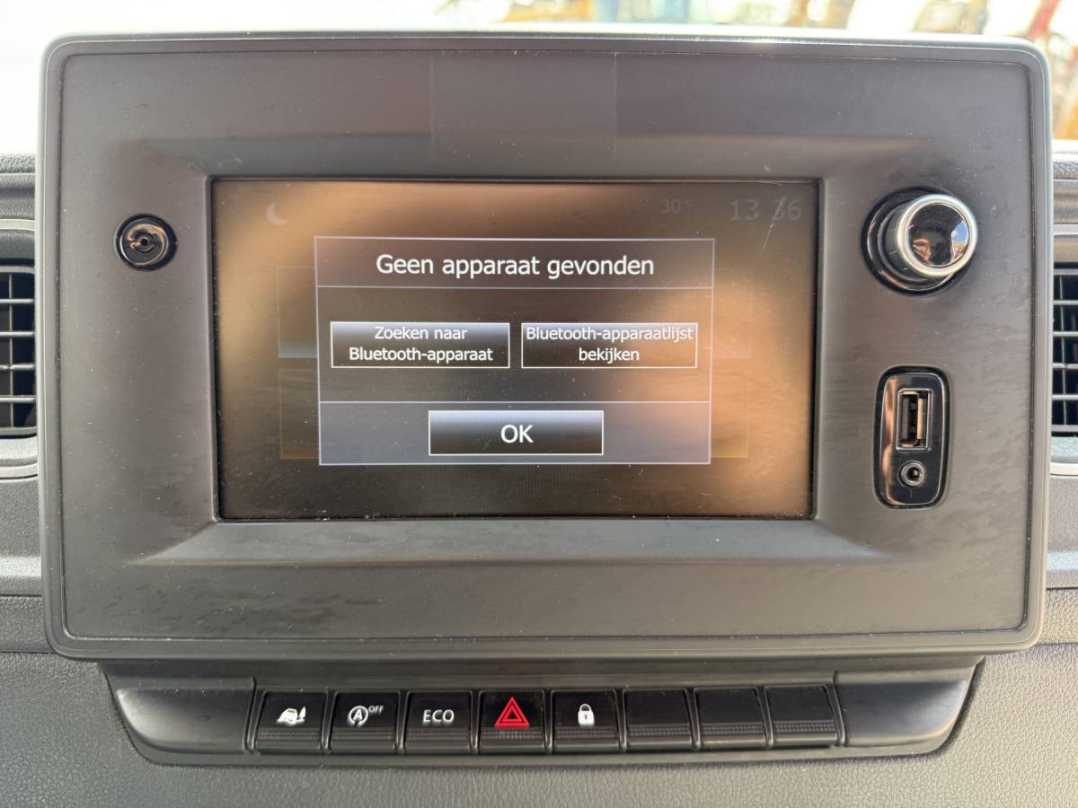 Renault Master Renault Master Plancher T35 2.3 DCi 145pk Lowliner Bakwagen Airco Cruise Control Camera Meubelbak Foodtruck