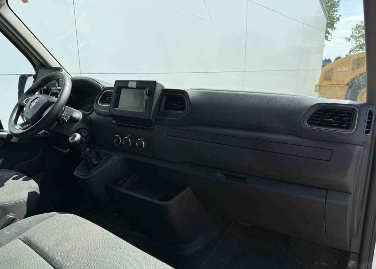 Renault Master Renault Master Plancher T35 2.3 DCi 145pk Lowliner Bakwagen Airco Cruise Control Camera Meubelbak Foodtruck