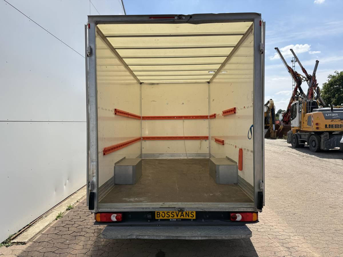 Renault Master Renault Master Plancher T35 2.3 DCi 145pk Lowliner Bakwagen Airco Cruise Control Camera Meubelbak Foodtruck