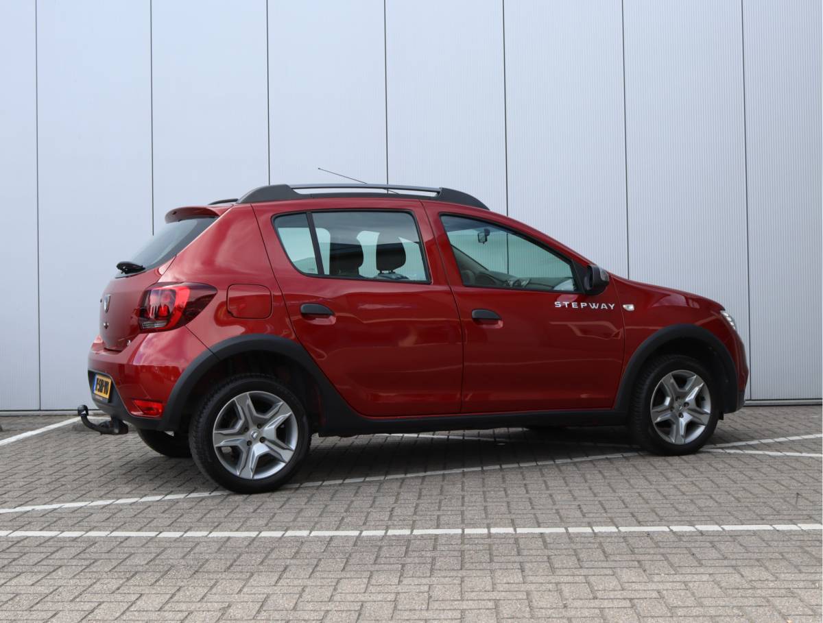 Dacia Sandero Stepway Dacia Sandero 1.0 SCe Stepway | BOVAG-garantie | Trekhaak | Airco