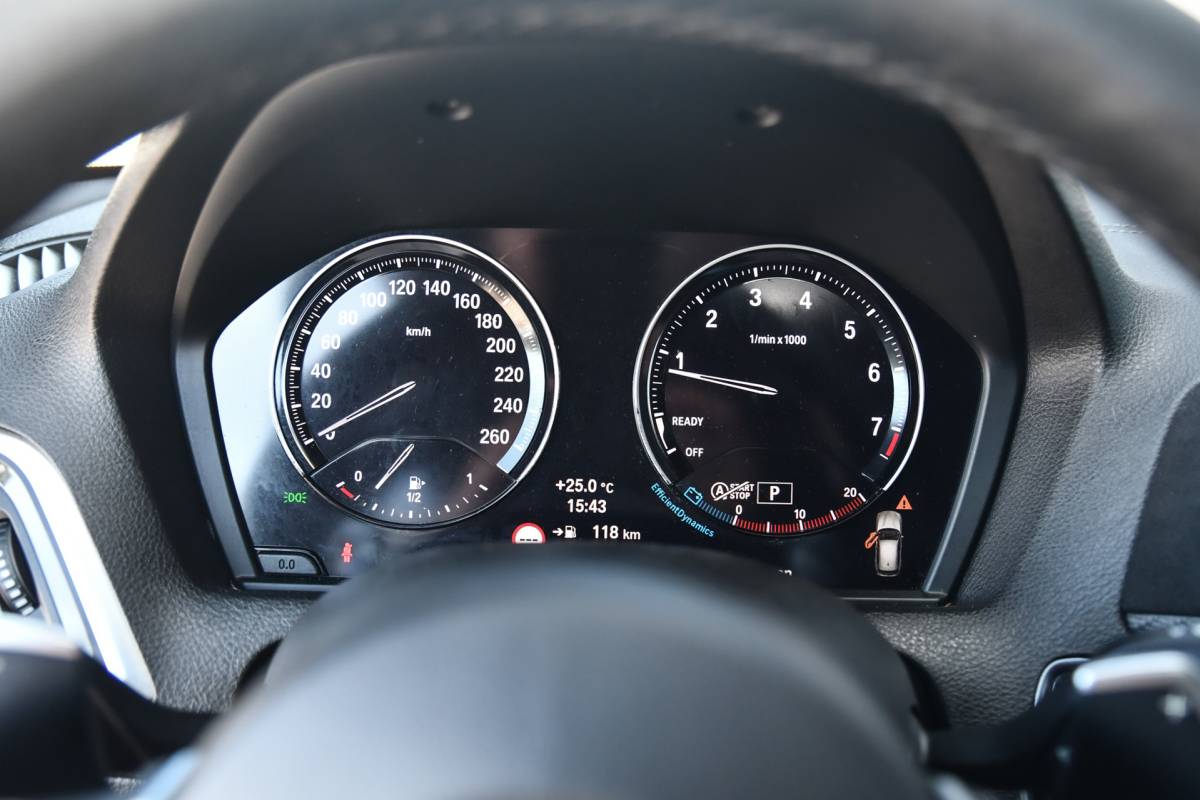 BMW 1 Serie BMW 1-serie M140i High Executive, LCI2, Pano, Carbon, H.Kardon, Camera, Leder!