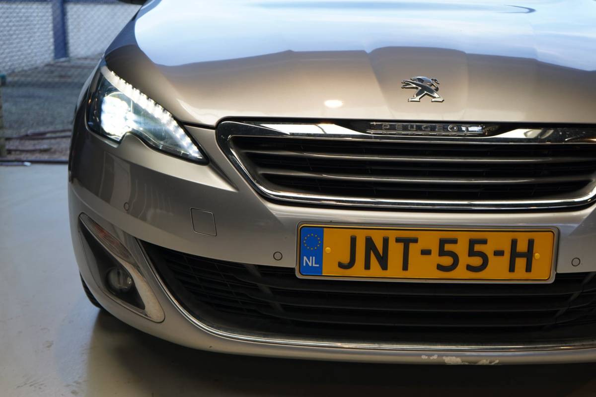 Peugeot 308 Peugeot 308 1.2 PureTech GT-line | ACHTERUITRIJC. | CRUISE | AIRCO | PANODAK | PDC | NAVI | APK