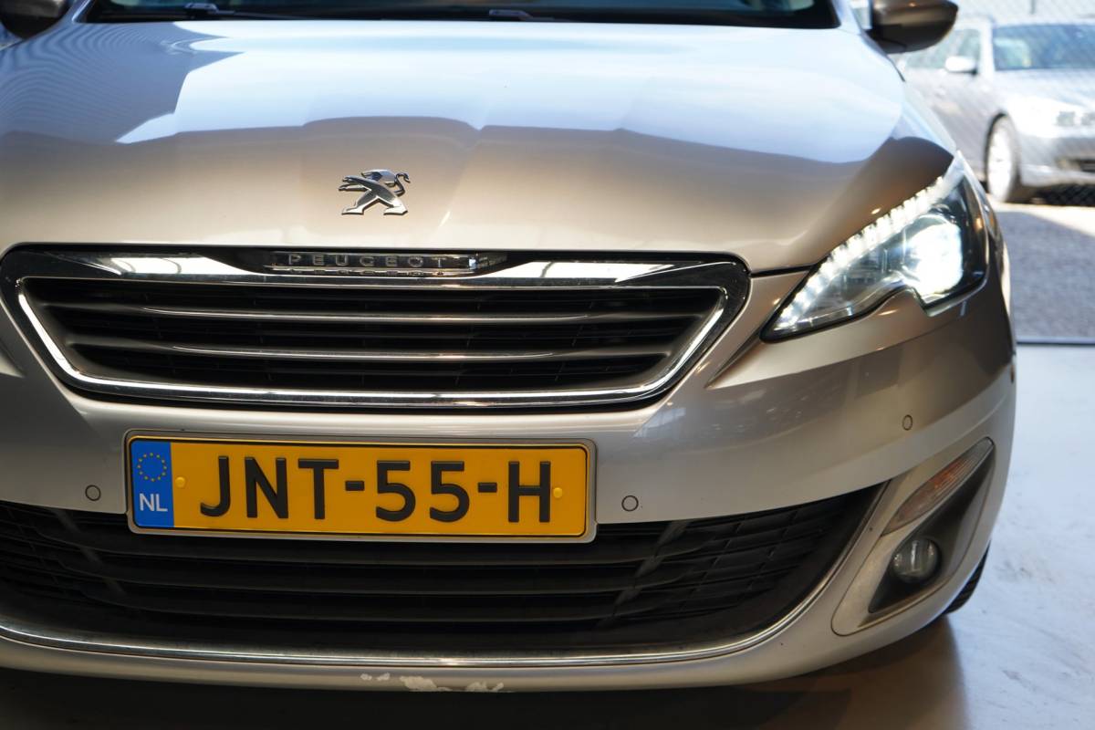Peugeot 308 Peugeot 308 1.2 PureTech GT-line | ACHTERUITRIJC. | CRUISE | AIRCO | PANODAK | PDC | NAVI | APK