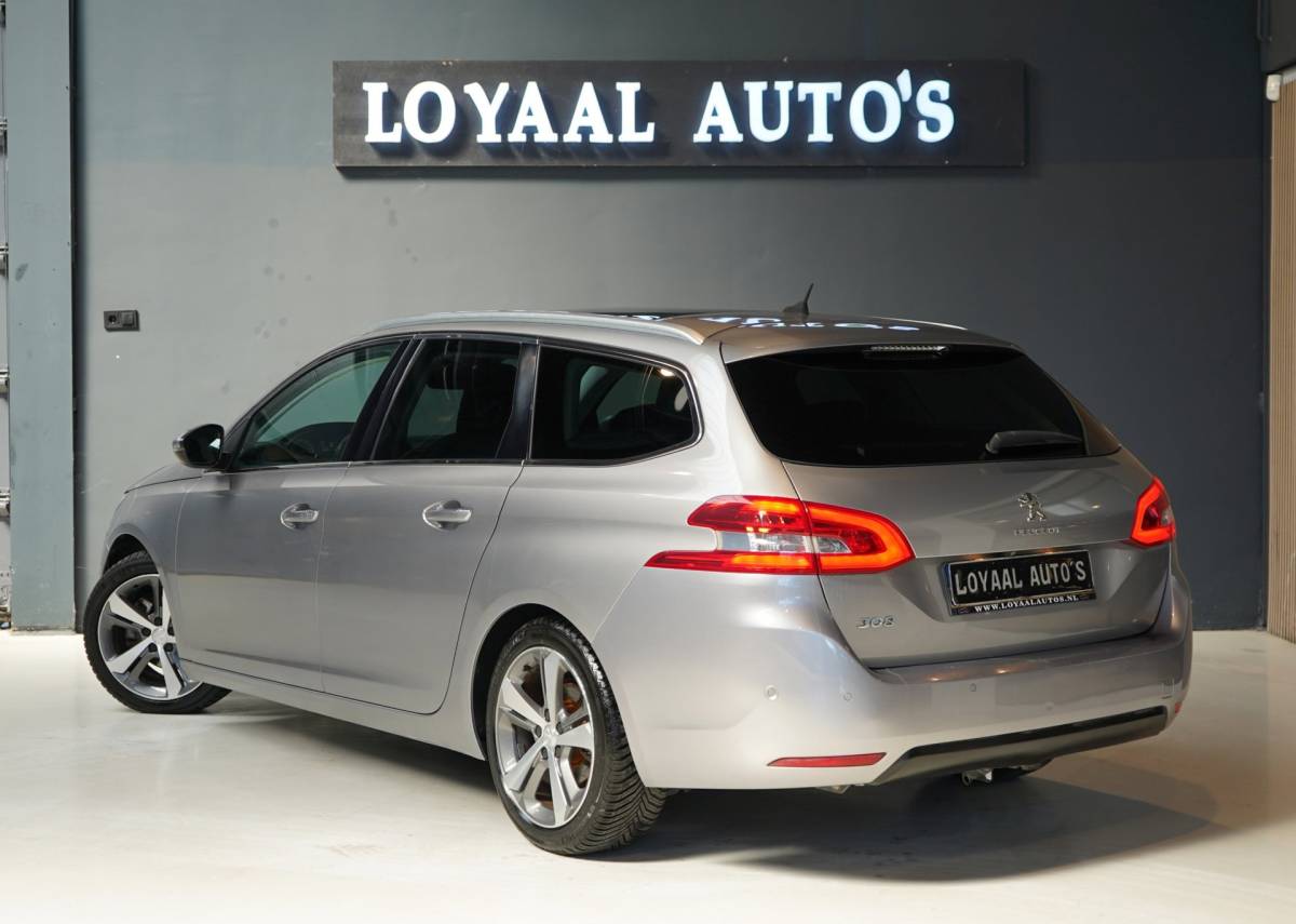 Peugeot 308 Peugeot 308 1.2 PureTech GT-line | ACHTERUITRIJC. | CRUISE | AIRCO | PANODAK | PDC | NAVI | APK