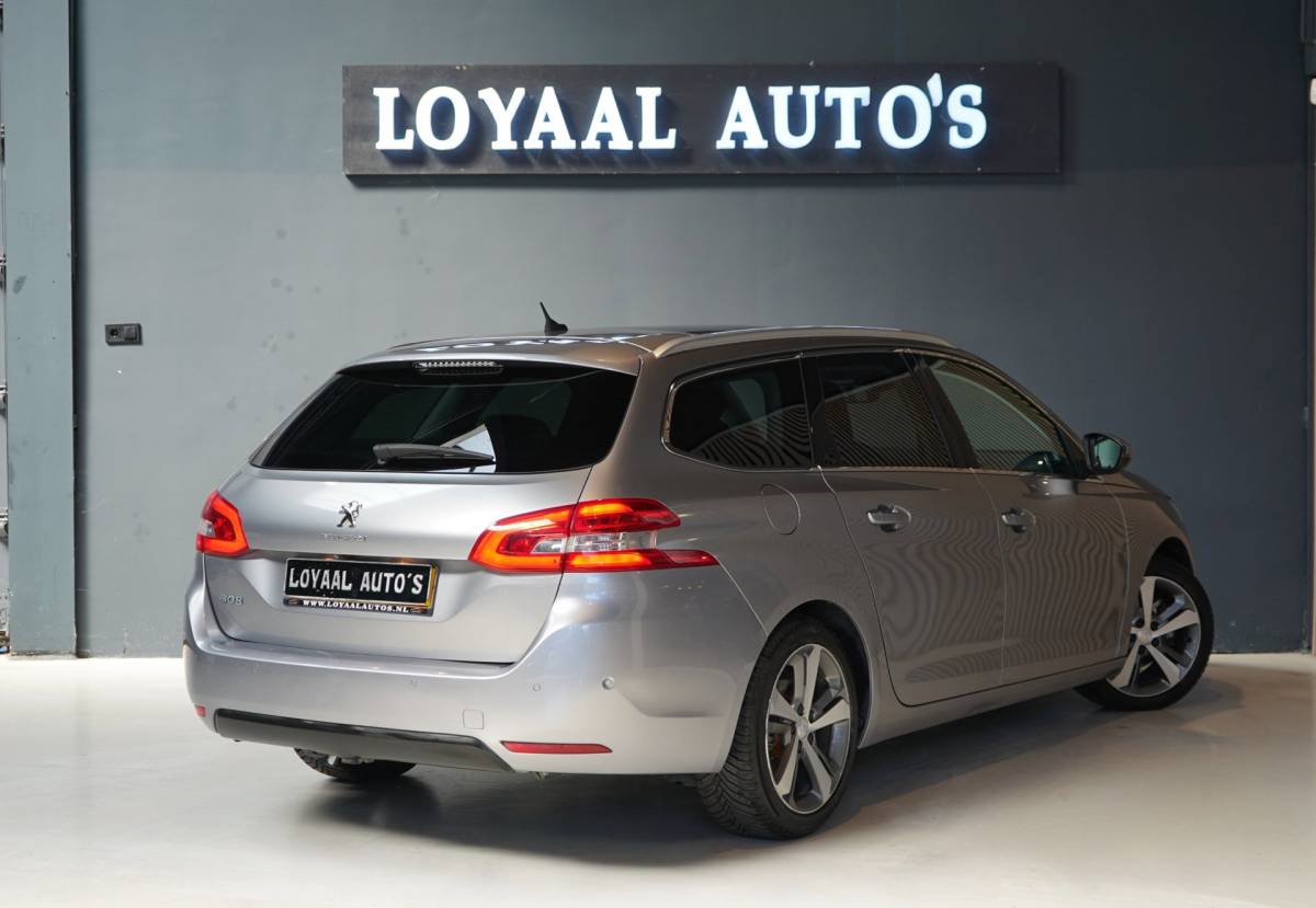 Peugeot 308 Peugeot 308 1.2 PureTech GT-line | ACHTERUITRIJC. | CRUISE | AIRCO | PANODAK | PDC | NAVI | APK
