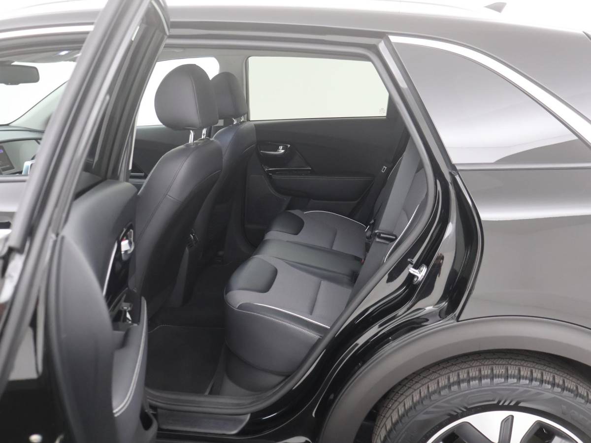 Kia e-Niro Kia e-Niro DynamicPlusLine 64 kWh TREKH|SCHUIFDAK|SOH96.1|STOELVERW|ACC|CAMERA|LED|ORG.NL