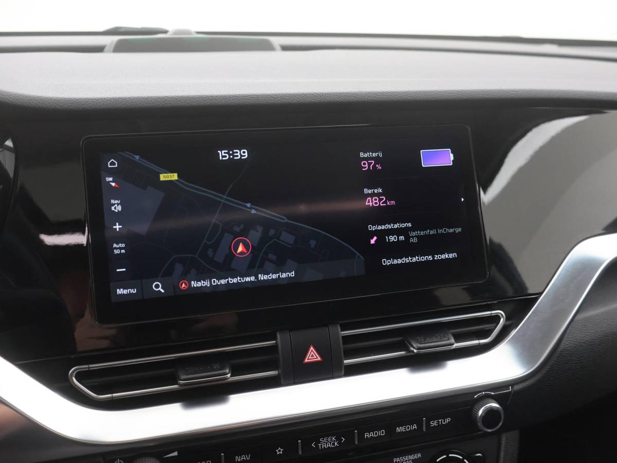 Kia e-Niro Kia e-Niro DynamicPlusLine 64 kWh TREKH|SCHUIFDAK|SOH96.1|STOELVERW|ACC|CAMERA|LED|ORG.NL