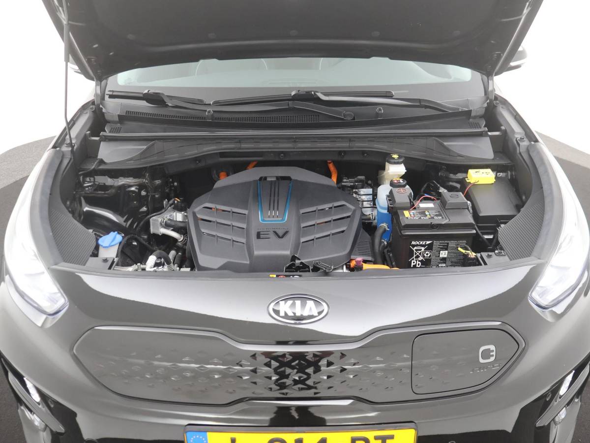 Kia e-Niro Kia e-Niro DynamicPlusLine 64 kWh TREKH|SCHUIFDAK|SOH96.1|STOELVERW|ACC|CAMERA|LED|ORG.NL