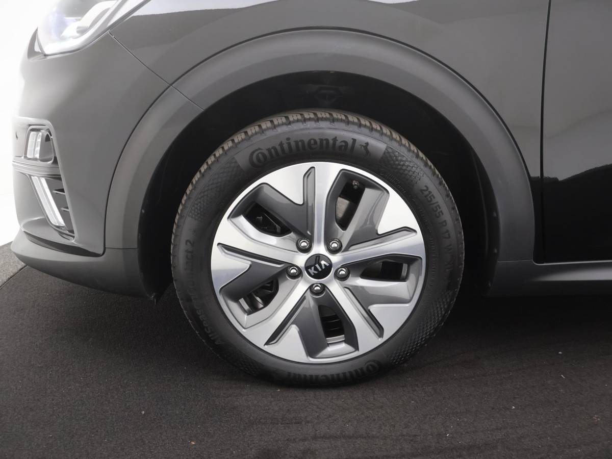 Kia e-Niro Kia e-Niro DynamicPlusLine 64 kWh TREKH|SCHUIFDAK|SOH96.1|STOELVERW|ACC|CAMERA|LED|ORG.NL