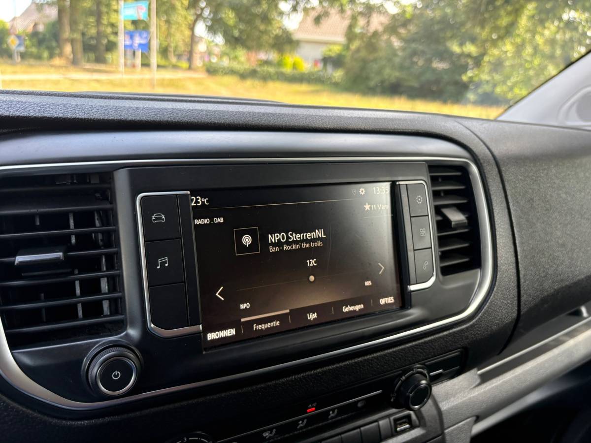 Opel Vivaro Opel Vivaro 2.0 CDTI L2H1 Edition|144PK|airco|cruise|apple carplay|trekhaak|parkeersensoren achter|EURO6|DAB+|elektrisch pakket