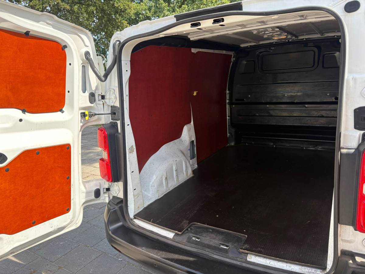 Opel Vivaro Opel Vivaro 2.0 CDTI L2H1 Edition|144PK|airco|cruise|apple carplay|trekhaak|parkeersensoren achter|EURO6|DAB+|elektrisch pakket